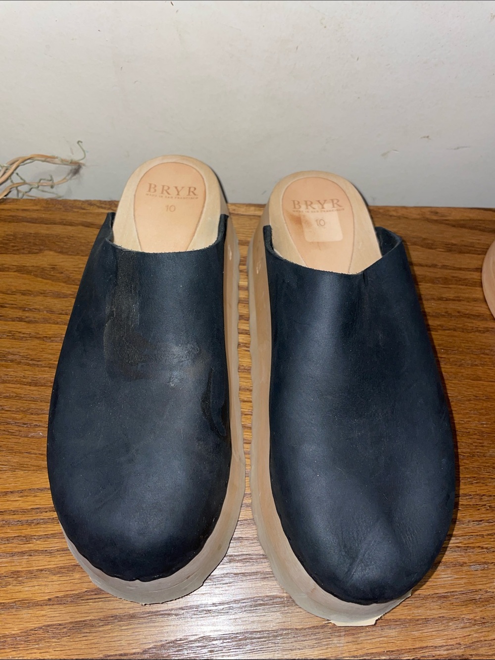 Bryr Black Platform Clogs with Cream Sole - Picture 2 of 9